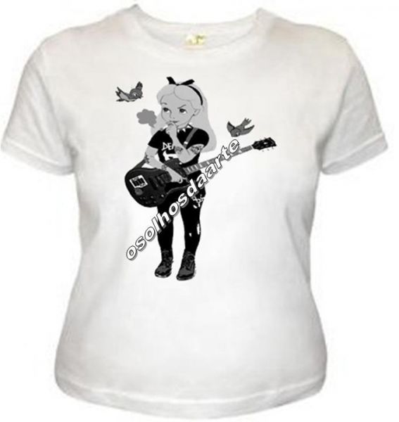 Camiseta baby look princesa rockeira