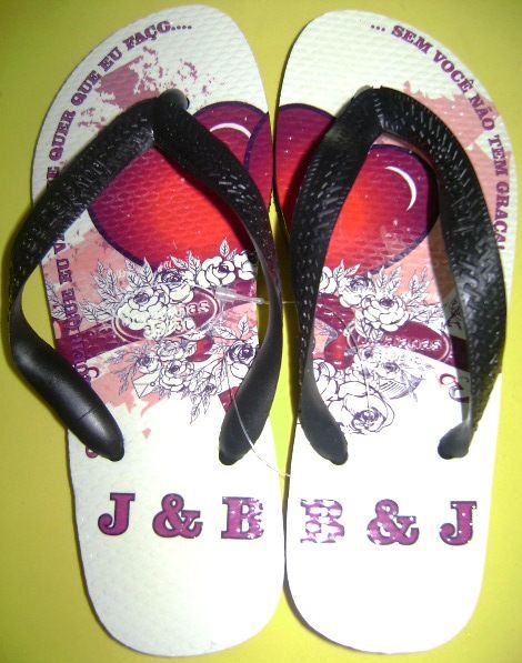 Havaianas personalizadas corações